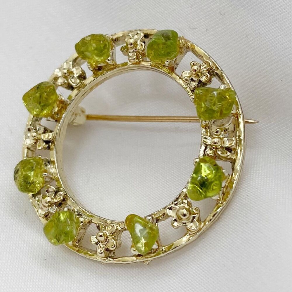 Vintage Gold Flower Green Crystal Circle Round Pin Brooch